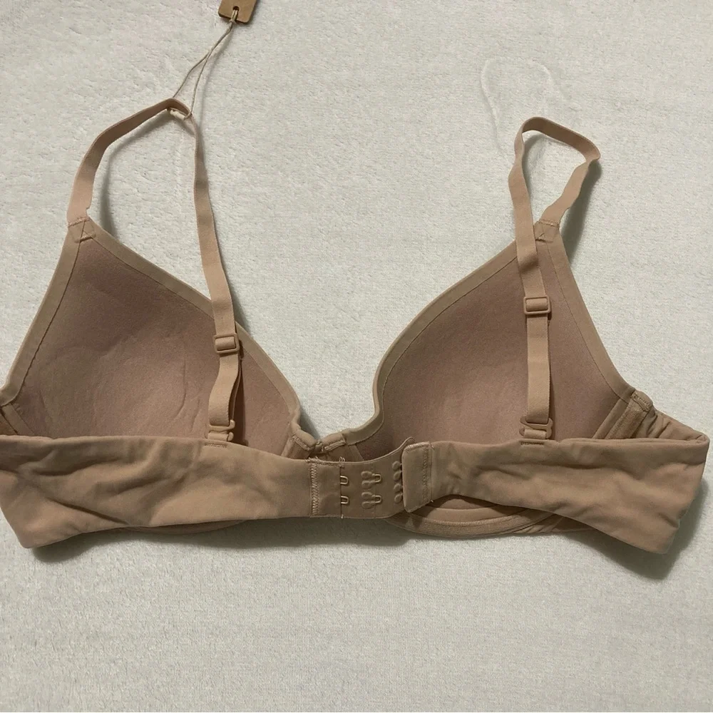SKIMS Fits Everybody Plunge Bra 34B - Picture 3 of 4